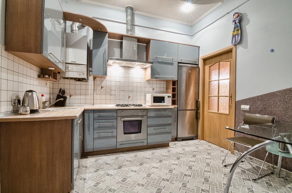 Apartamenty Lesi Ukrainky 17 Lviv Room photo