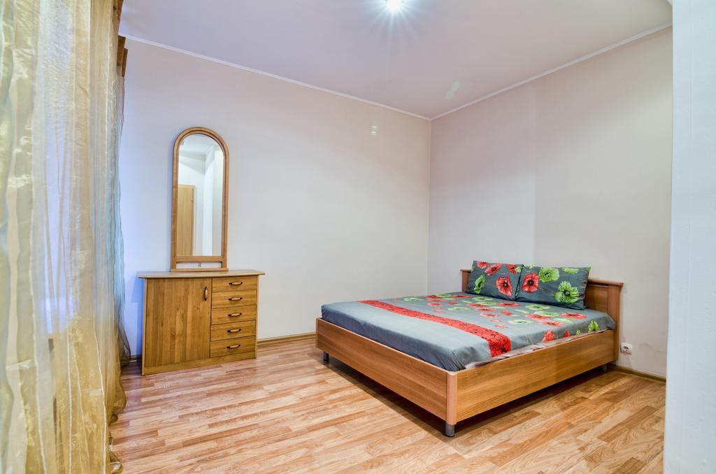 Apartamenty Lesi Ukrainky 17 Lviv Exterior photo